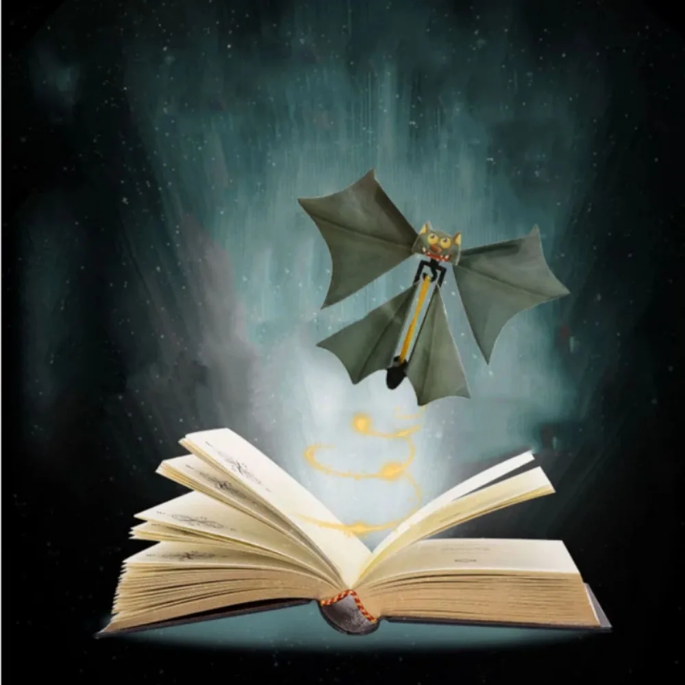 

Magic Bat Flying Bat Hand Transformed Flying Butterfly Magic Props Funny Surprise Pranks Magic Toys Pranks Toy Halloween Gifts