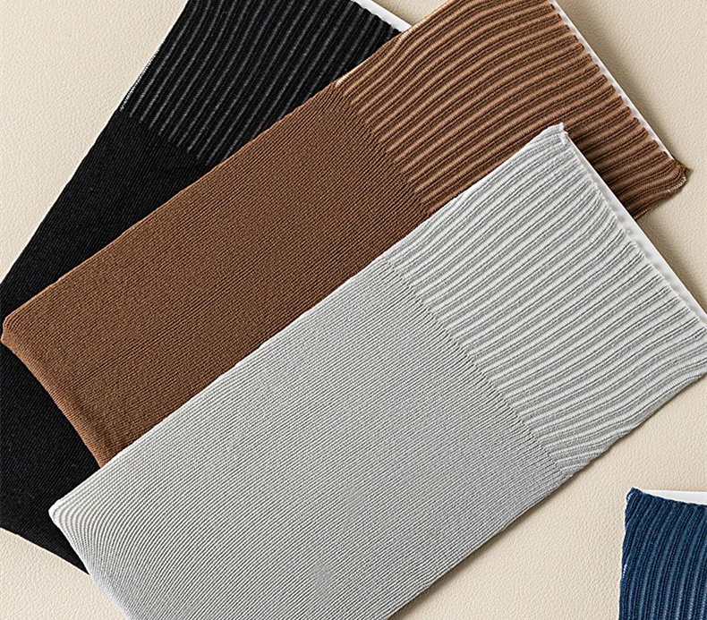 5 Paar Sommer-Männer-5-Finger-Socken, dünn, atmungsaktiv, Samt, elastisch, schweißabsorbierend, einfarbig, geteilte Zehensocken für Herren für EU38–45 – Detail 8