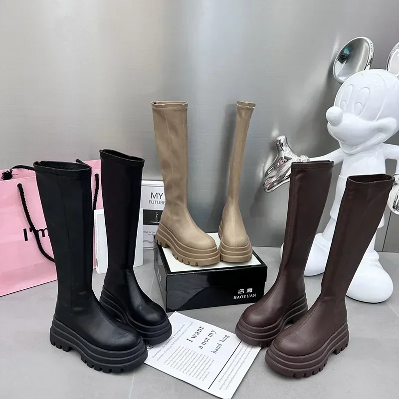 Stivali alti da cavaliere da donna invernali Cerniere posteriori alla moda Scarpe eleganti da donna con plateau Stivaletti lunghi Calzature da donna