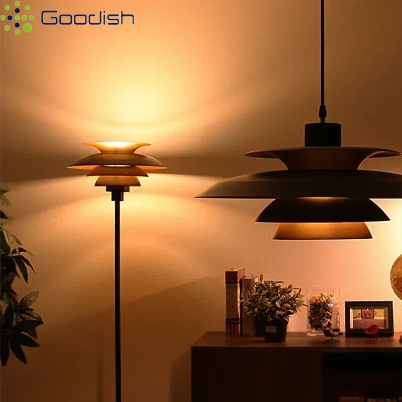 Industrielle minimalistische LED-Stehlampen im UFO-Design, kunstvoll plattierte Stehleuchten für Wohnzimmer, Heimdekoration, Kronleuchter