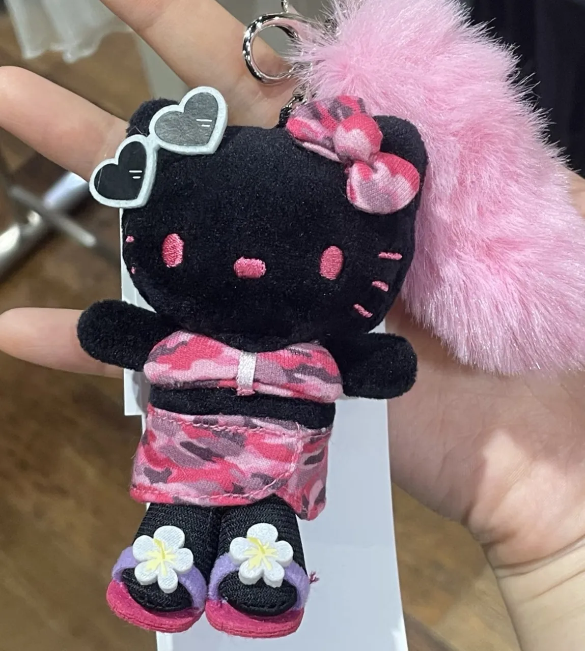 جلد أسود مرحبا كيتي الوردي ليوبارد ملابس السباحة نمط ألعاب من القطيفة قلادة لطيف الملاك كيتي القط محشوة دمية حلقة رئيسية