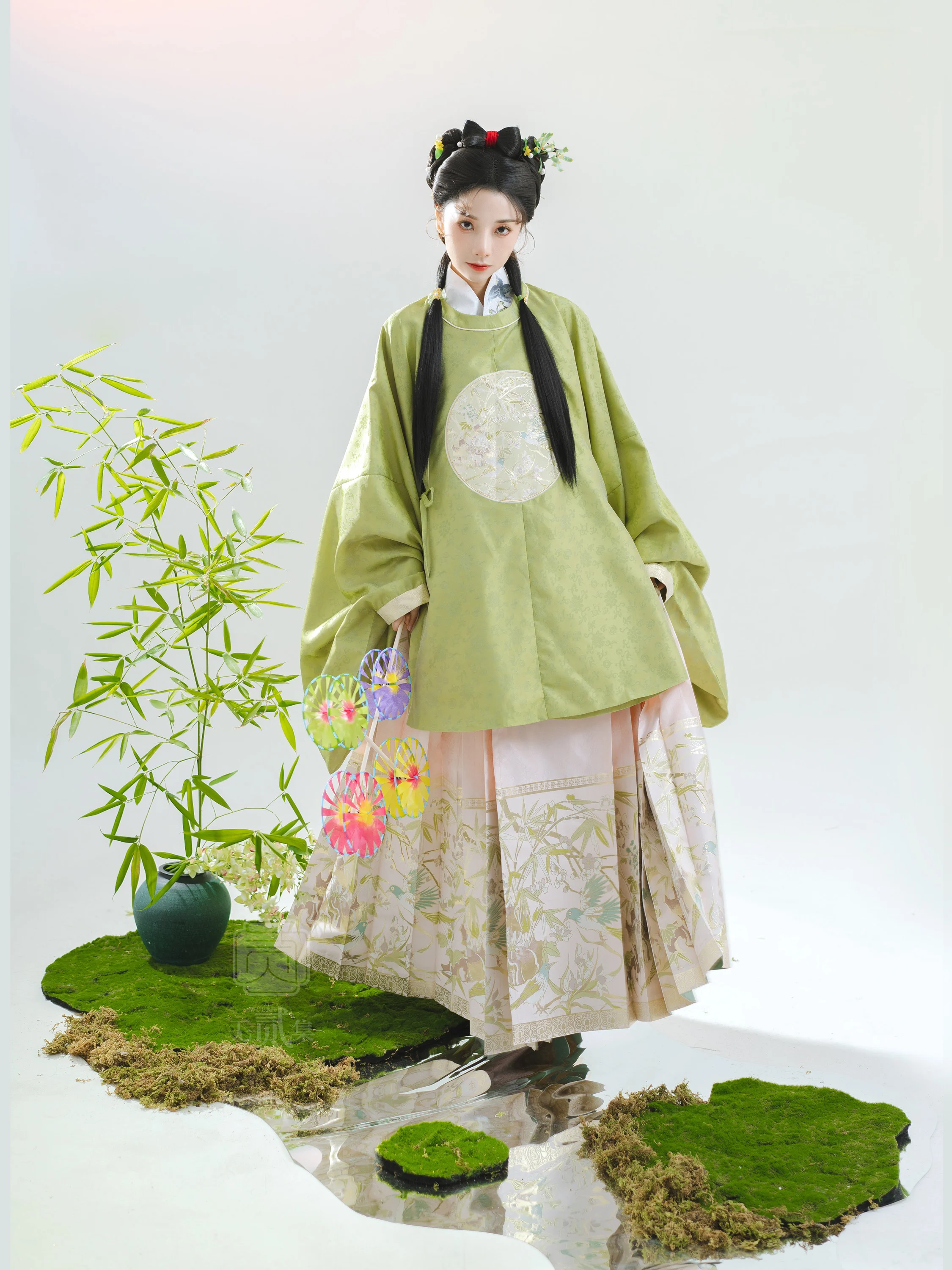 

No Two Sets Ming Dynas round Ne Hanfu Suit Spring Autumn Sle Daily National Sle Tailed Skirt Women's Clothing