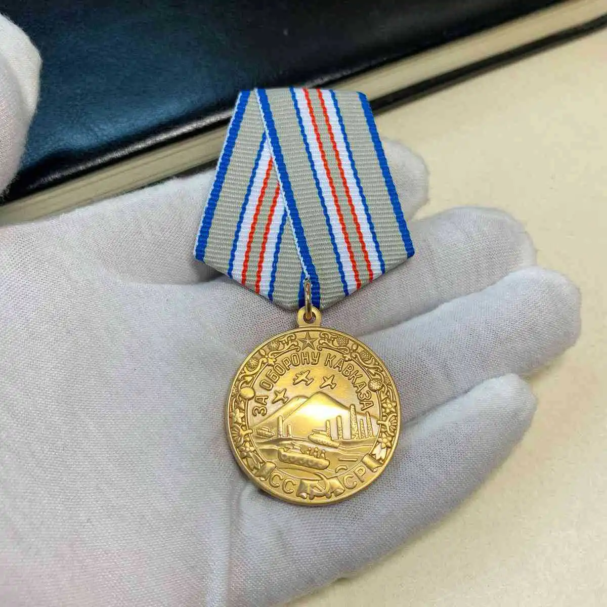 Spot Soviet Medal for Defending the Caucasus Medal Hot selling brass badge for foreign trade