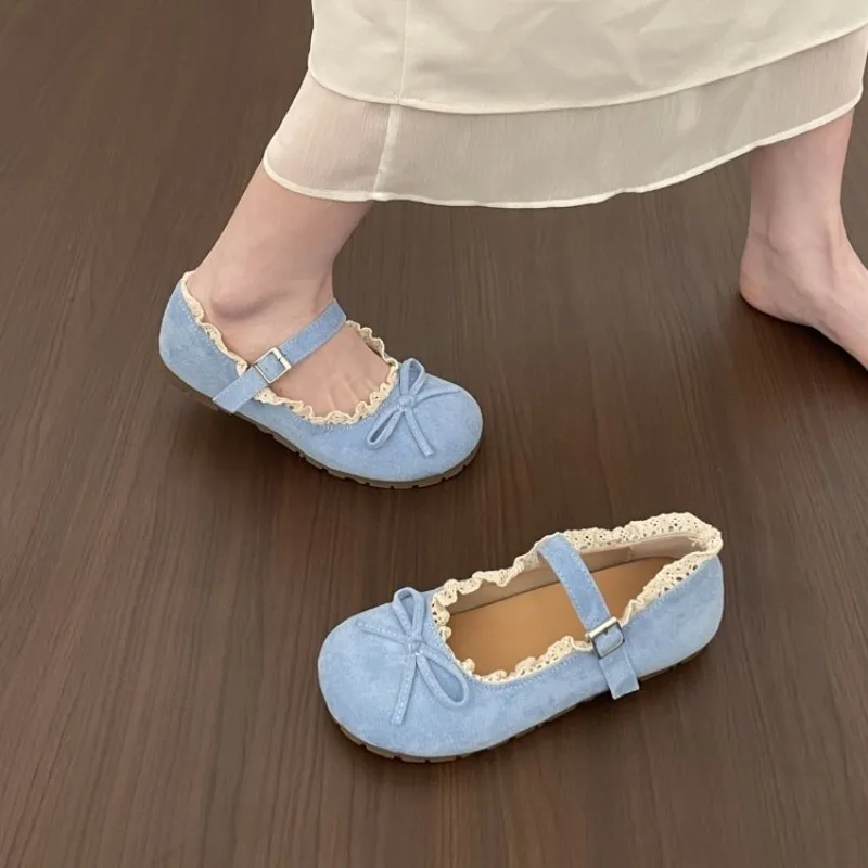 Women Flats 2026 New Ruffled Lace Trim Design Shoes Bow Decor Solid Round Toe Soft Soled Loafers Comfort Casual Female Sneakers