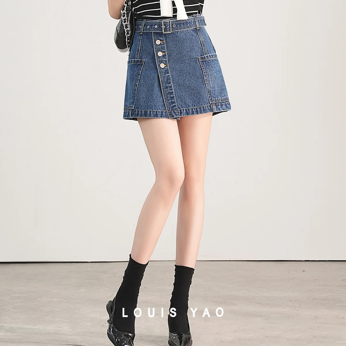 

LOUIS YAO Vintage Washed Denim Short Skirt 2025 Summer High Waisted with Belt Decoration Y2k Women's Mini Pants Skirt