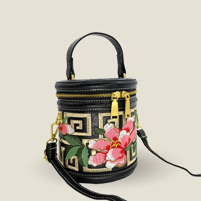 

Unique Maillard Style One Shoulder Handbag Luxurious Creative Daily Use Crossbody Ladies Stylish Portable Adjustable Retro