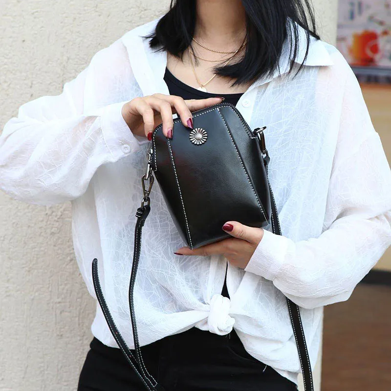 

2022 New Leather Mobile Bag Women's Messenger Bag Leather Shoulder Bag Oil Wax Skin Crossbody Small Square Bag Purses Sac