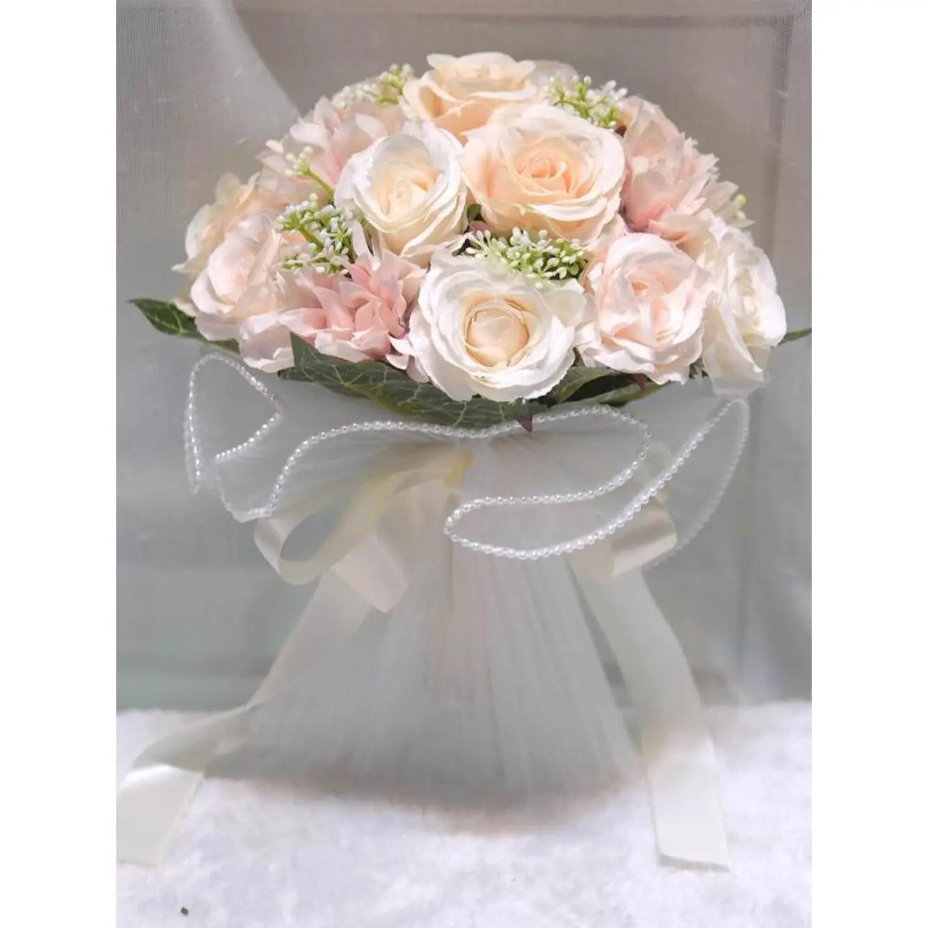 

Wedding Roses Handheld Bouquet Fake Outdoor Wedding Reatic Rose Bride Handheld Flowers New Sle Bridal Bouquet Decoration