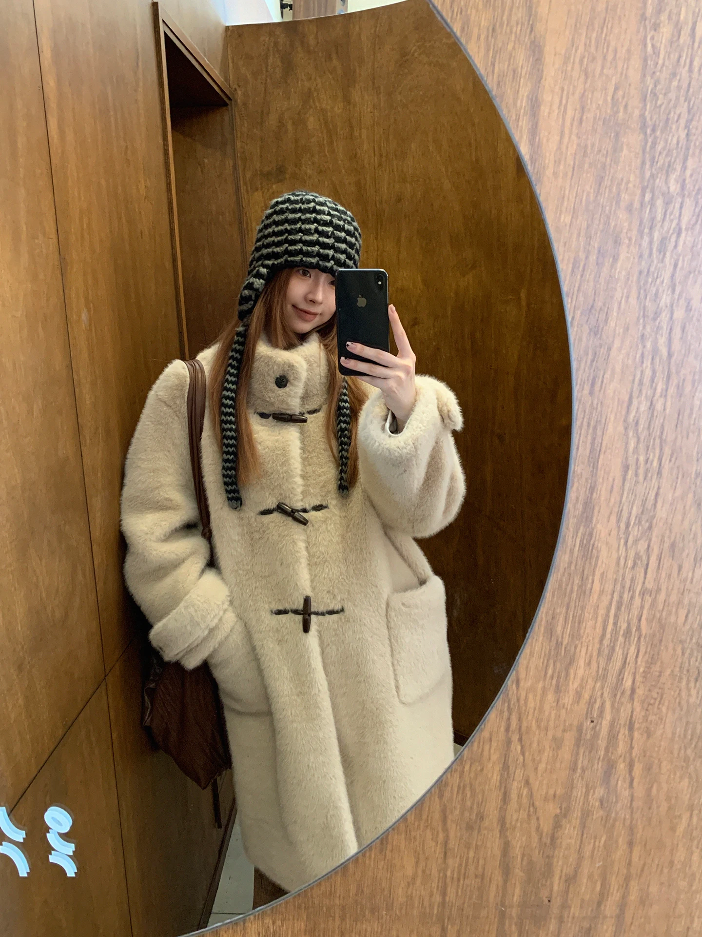 

Женское хлопковое пальто Ele 2025: Новинка, зимнее, теплое, с пуговицами, модное, уникальное, с длинными рукавами, воротником-стойкой, однотонное