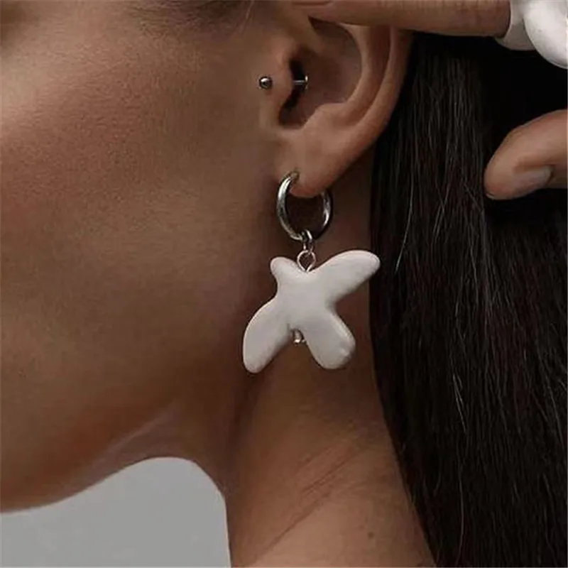 Metal Geometric Round Ear Hoop White Peace Dove Earrings For Women European American Style Personality Jewelry Gift