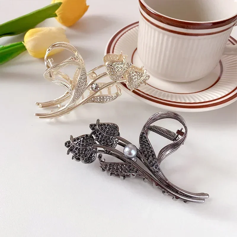 2023 new alloy high-end tulip grab clip on the back of the head pan hairpin shark hairpin rhinestone temperament headwear