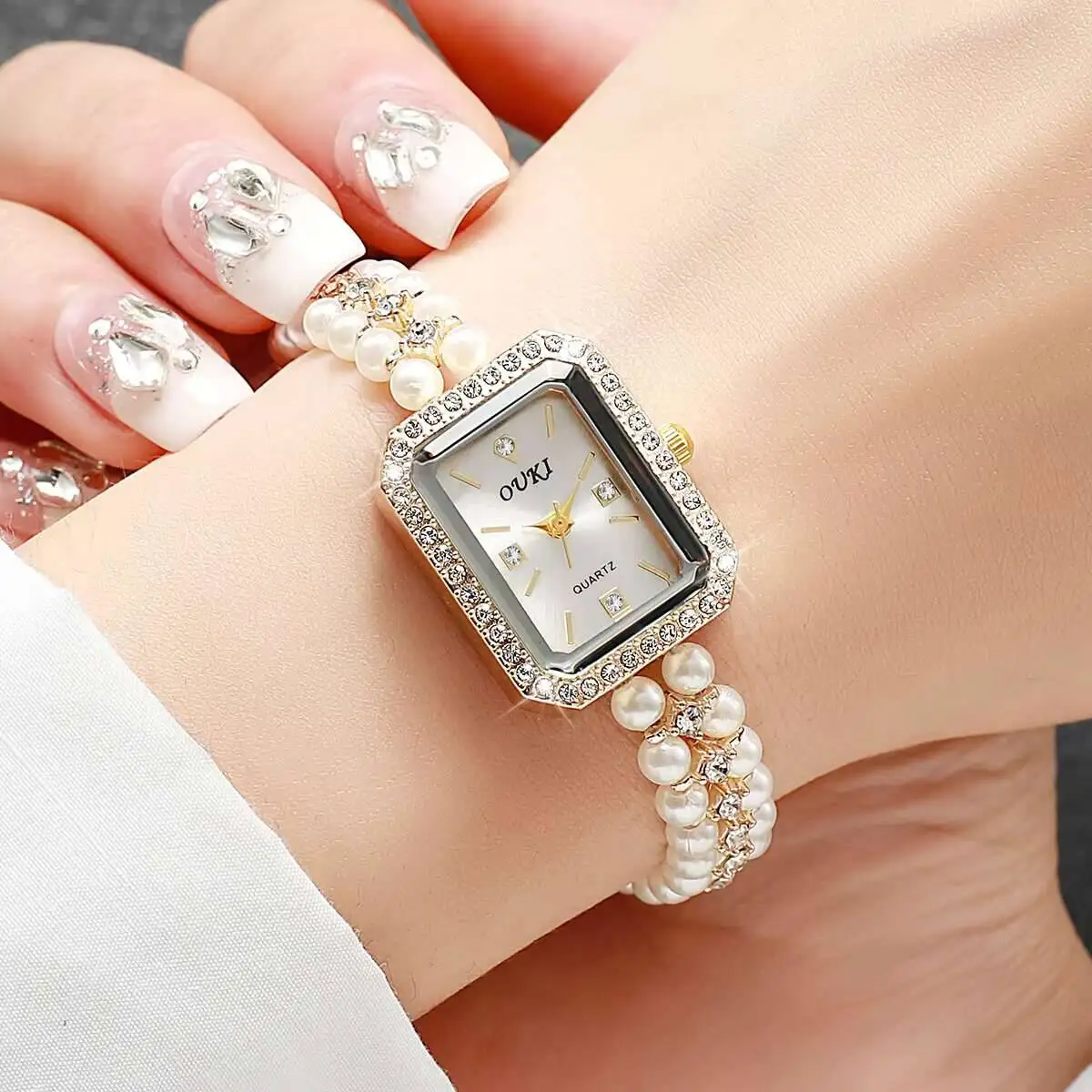 Fashion Square Women Quartz Watch Elegant Imitation Pearls Strap Wrist Watches for Girls Clock Reloj Mujer（Without Box）