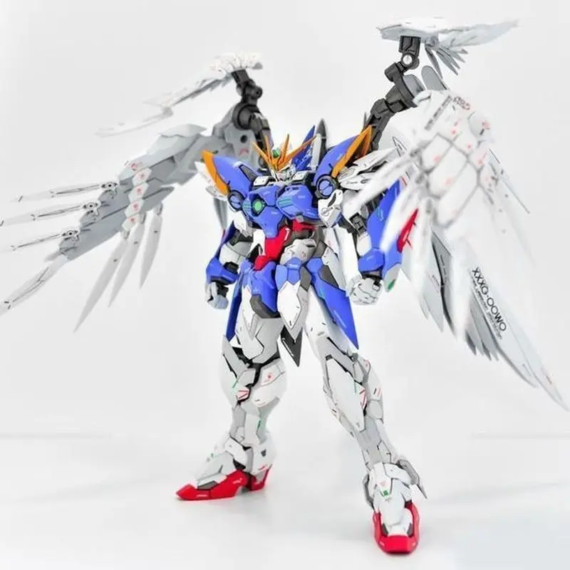 Nuovo disponibile Daban 8820 Mg1/100 Flying Wing Zero Model Kit con decalcomanie e supporto Assemblaggio richiesto Action Figure da collezione giocattolo