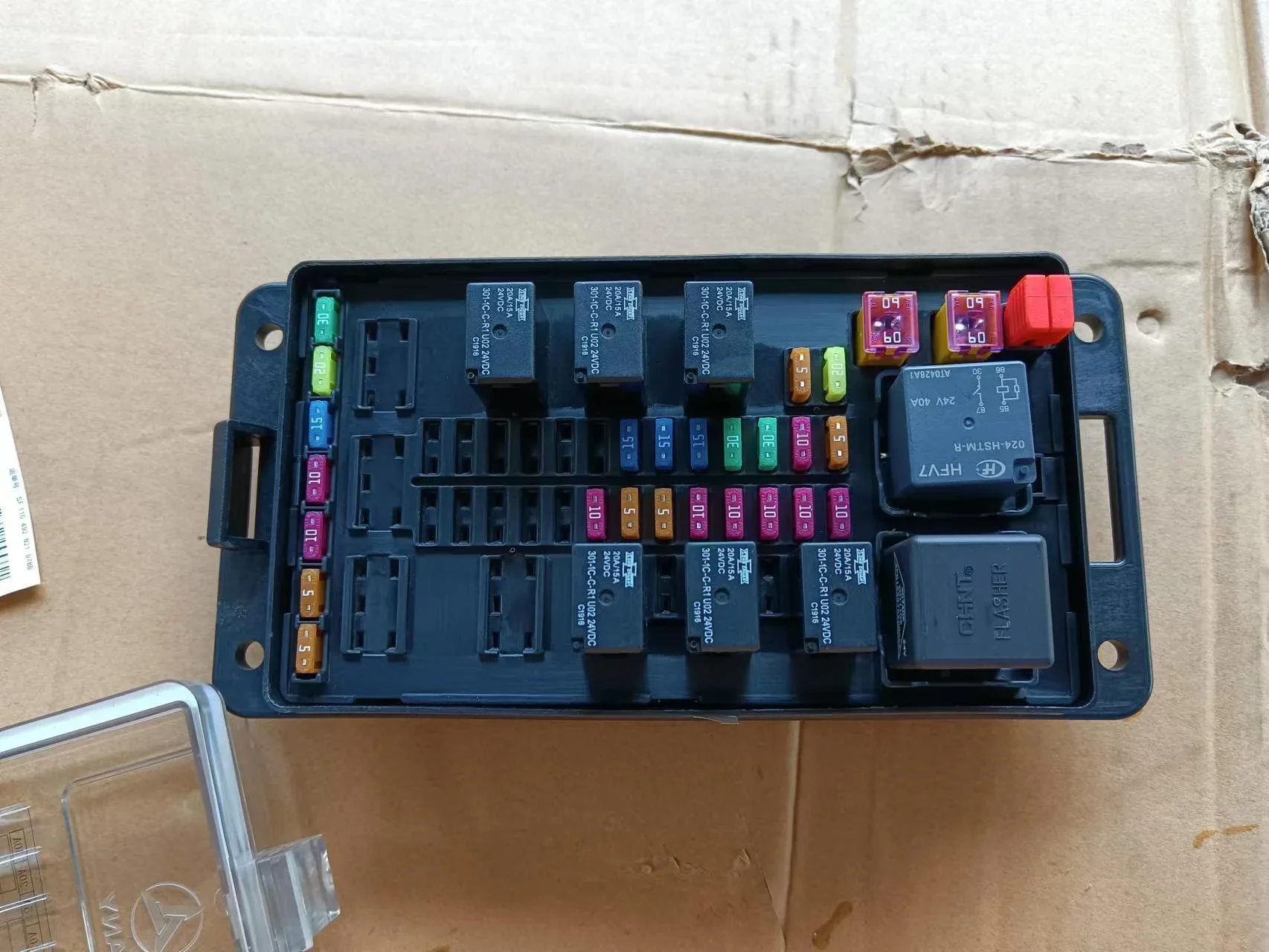 Original single wheel roller grader distribution box, integrated box, grader fuse box.