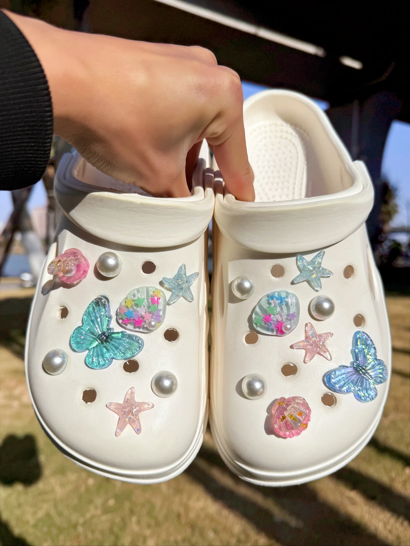 16 multi-colored starfish shell shoes for DIY casual accessory-a fun and versatile way to personalize your shoes