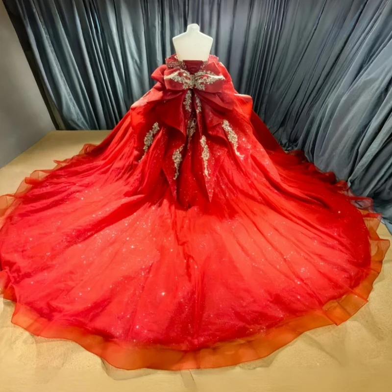 

Красные платья для церемонии Квинсеанера с открытыми плечами, золотыми аппликациями, кружевом, бисером, кристаллами, бантом, тюлевым корсетом, для вечеринки, дня рождения, на 16-летие
