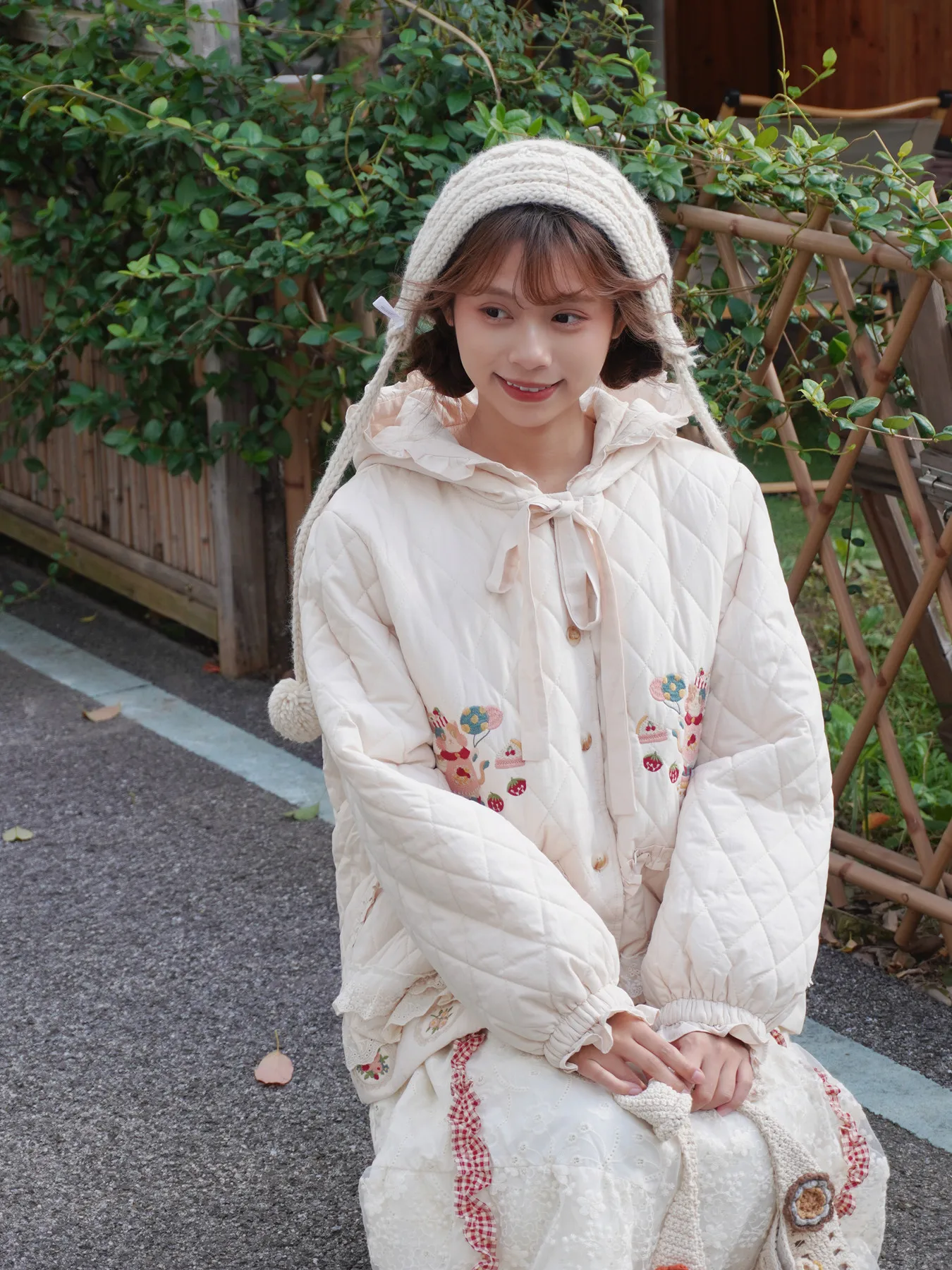 موري بنات الحلو لوليتا سترات قصيرة مقنعين 2025 الشتاء اليابانية فتاة ناعمة لطيف مطرزة الدانتيل حافة سترات دافئة سميكة