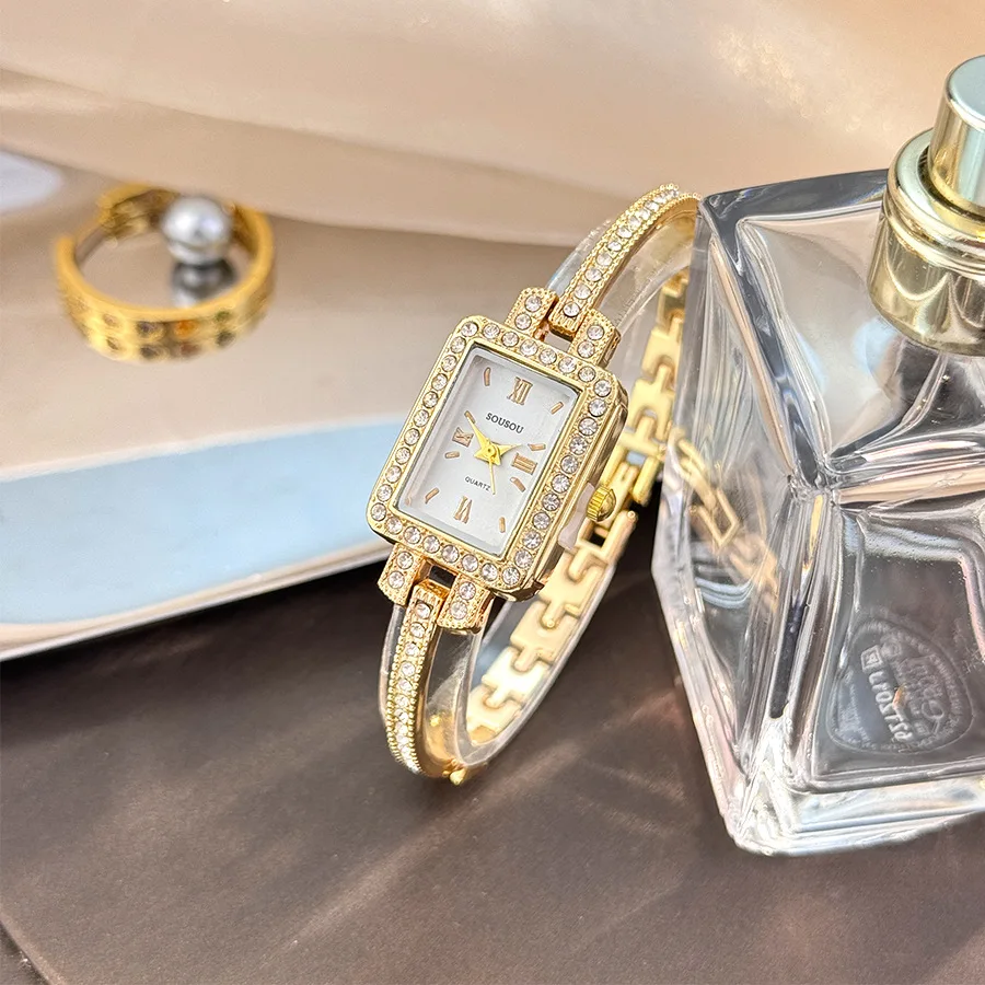 Luxury Square Full Diamon Digital Bracelet Watches for Women Exquisite Gold Bracelet Ladies Dress Clock Gifts Relogio Feminino