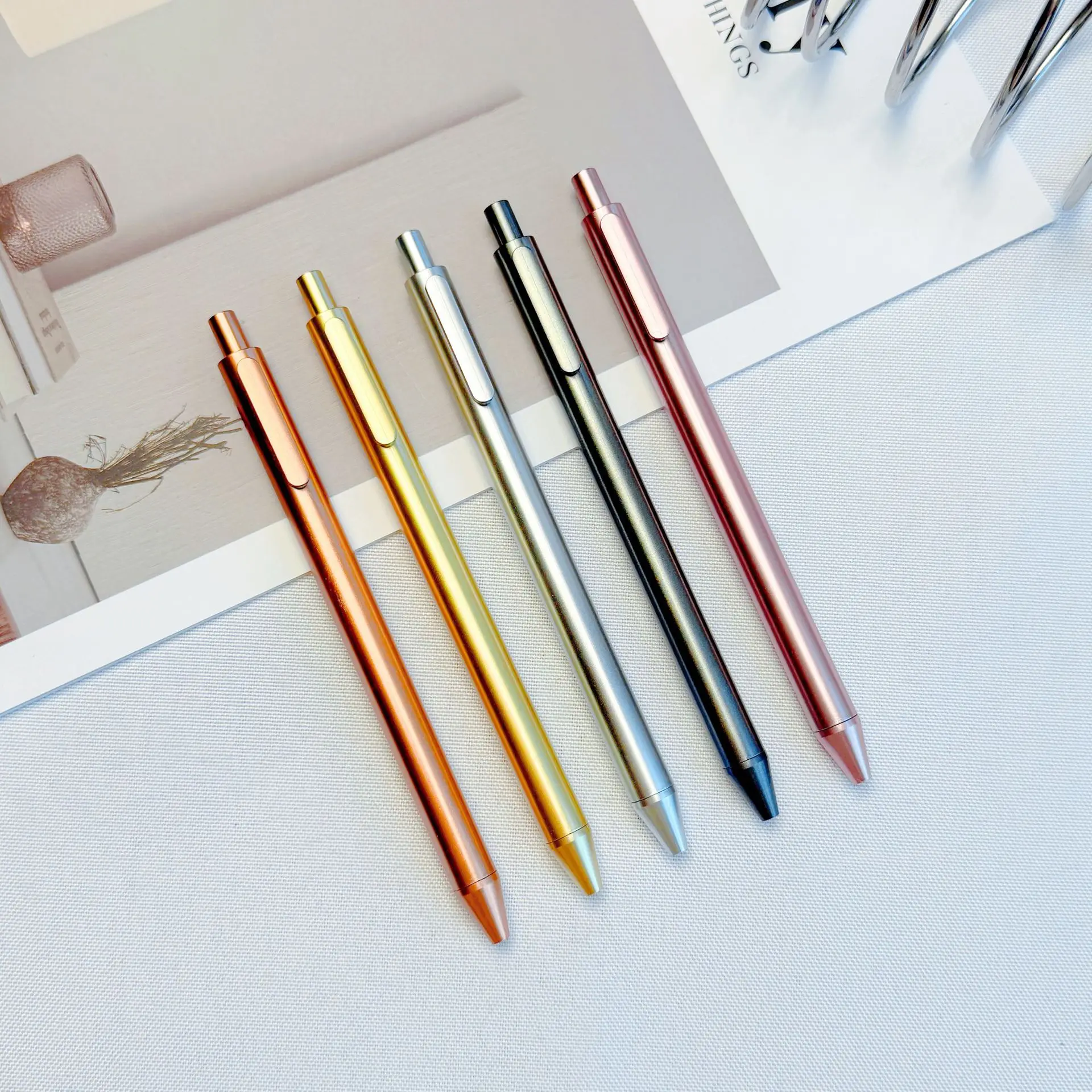 Customized Set (1 Pen + 1 Pen Case) - Customized Plastic Ballpoint Pen with Text, Spray-Painted Retractable Pen, Student Plastic Ballpoint Pen with Logo Printing, Personalized Luxury Metal Ballpoint Pen, Gift for Birthdays, Graduations, Company Events, Stylish Office Writing Pen
