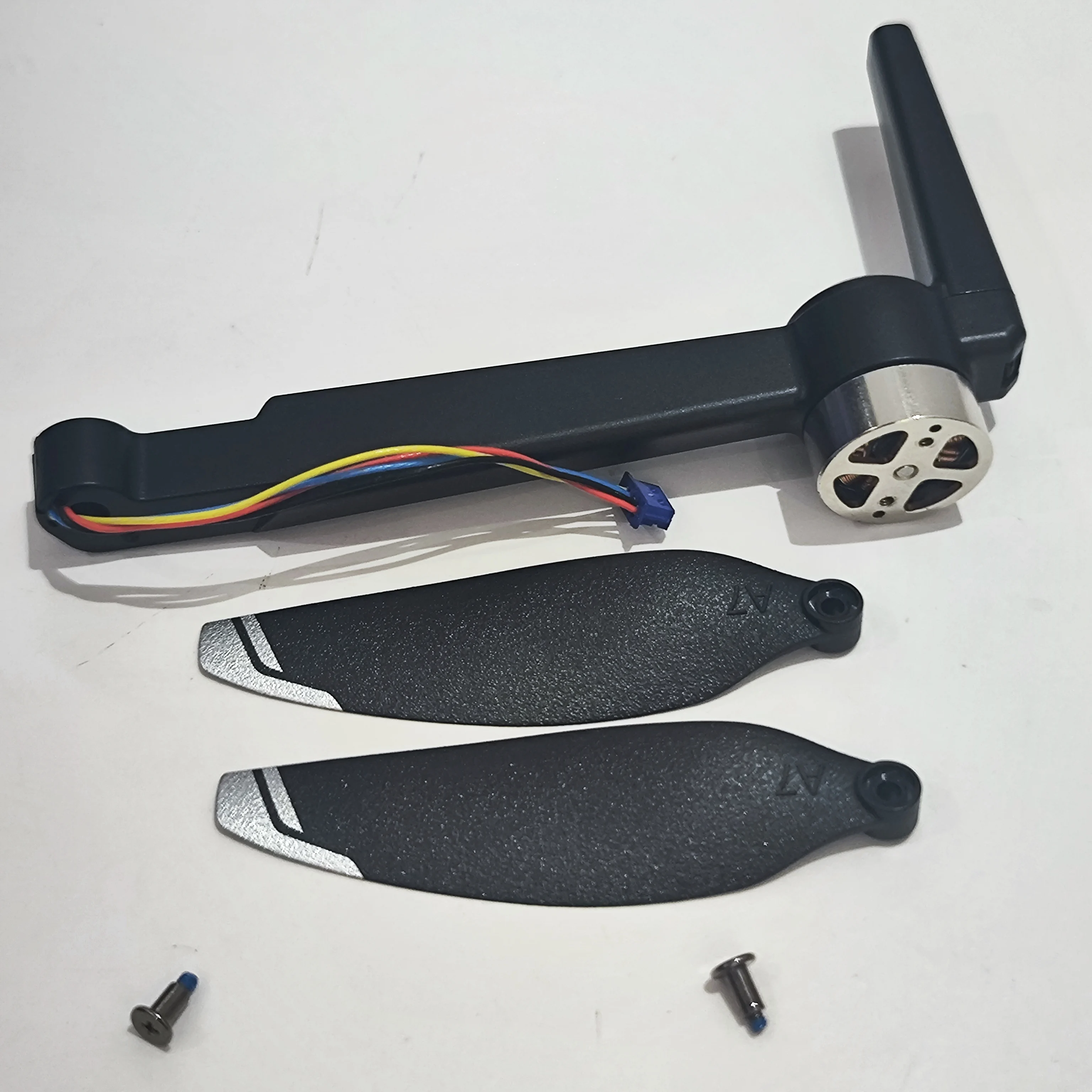 

S-X1MAX LSRC New S-X1 Foldable Drone GPS RC Quadcopter Spare Parts Brushless Motor Front Arm A1 + 2PCS A Blade Propellers