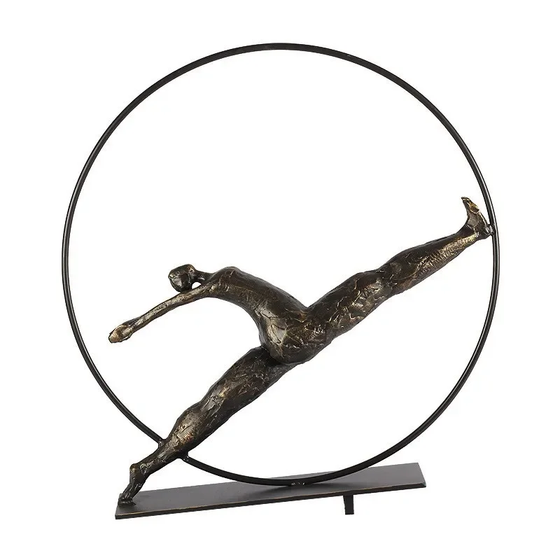 

Modern metal figure sculpture ornament model house sales office living room soft decoration creative desktop decoration