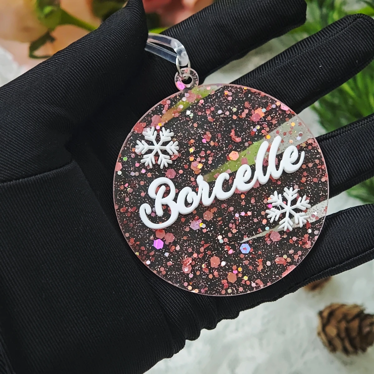 Customized Name Acrylic Keychain Family Christmas Pendant Gift for Family Christmas Tree Pendant Backpack Keychain