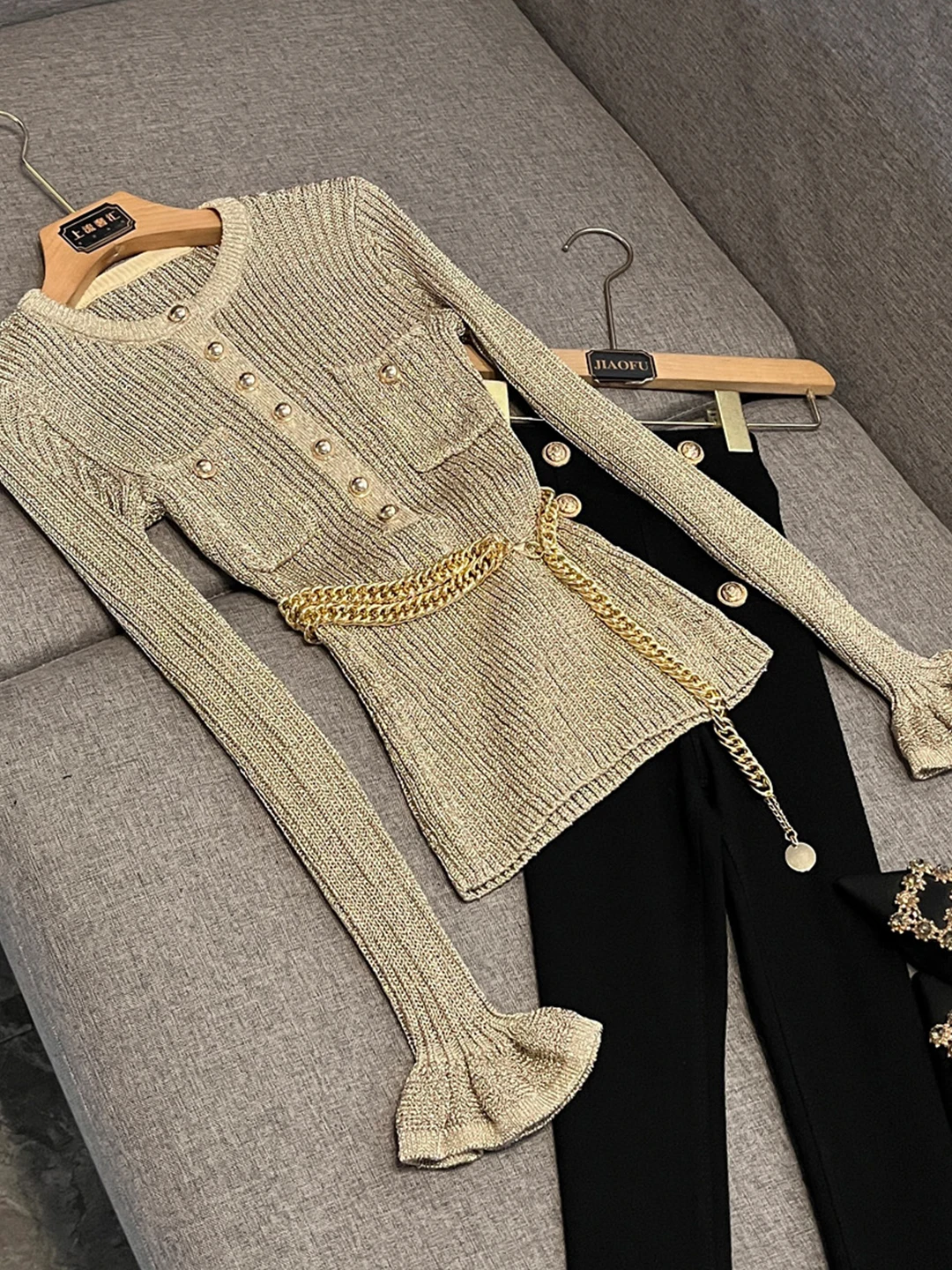 

Ele Long Sve Knitted Sweater round Ne Slim Fit Chain Design Winter 2025 Women's Faion Casual Wear Single Button