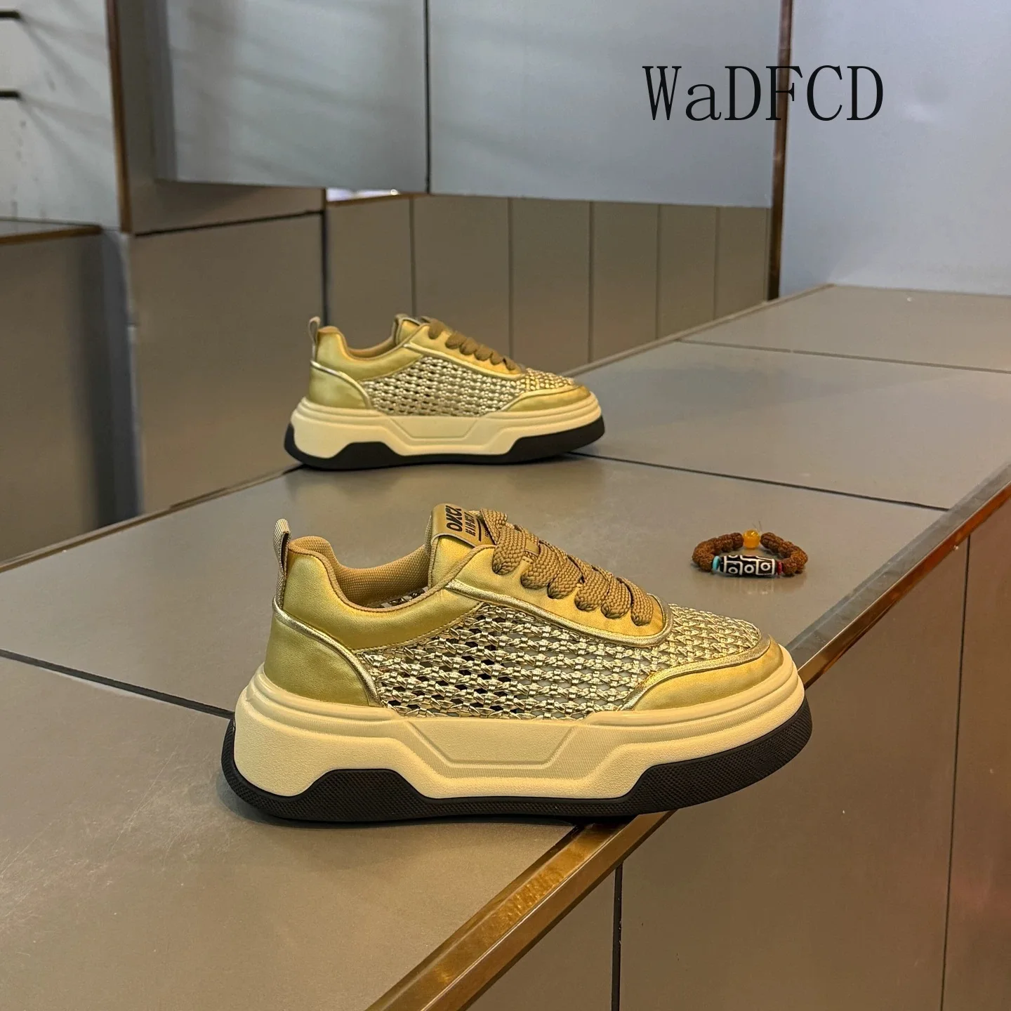 

Sneakers Casual Mens Designer Easy Matching Board Shoes Fashion Leather Fabric Breathable Height Increased Platform Sports Shoes