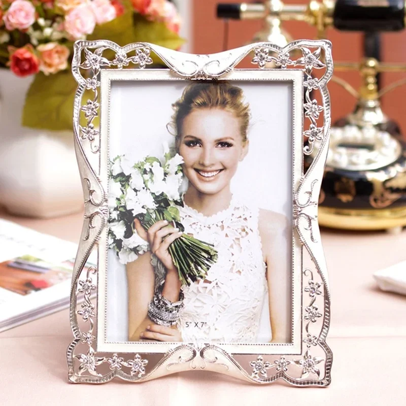 Retro Alloy Photo Frame 6/7/10 Inch Metal Pendant Living Room Bedroom Desktop Decor Wedding Family Portrait
