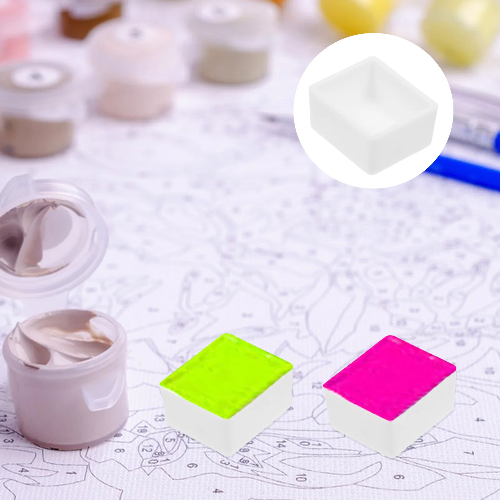 12 ชิ้นอุปกรณ์วาดภาพสีน้ําครึ่งกระทะอัตโนมัติพลาสติก Abs เปล่า