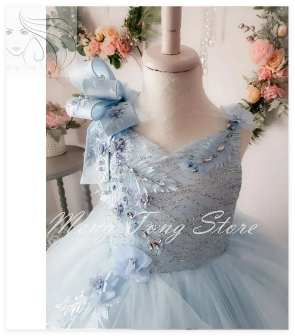 Vestidos azules con cuello en V, vestido de niña de flores de encaje con cuentas y lentejuelas sin mangas con lazo, tren de barrido de tul escalonado, vestido de fiesta para niños