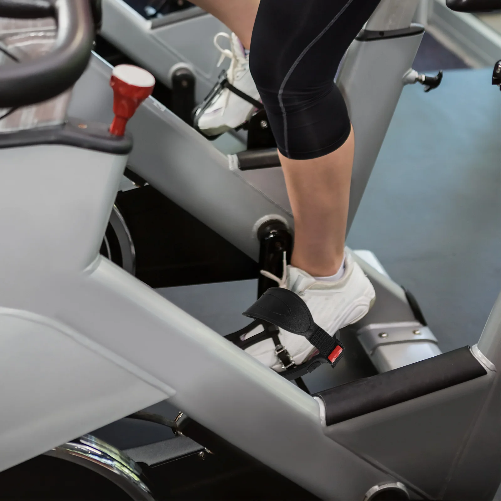 

1Pair Exercise Bike Pedals Adjustable Anti-Slip Indoor Cycling Replacement Parts Stationary Mountain Road Flat Pedal Accessories