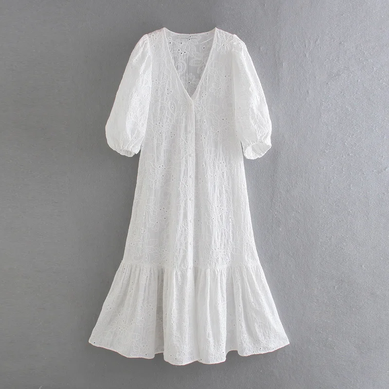 Autunno da donna nuovo stile stile delicato stile europeo e americano con scollo a V ritagliato abito lungo ricamato gonna Casual Street Style