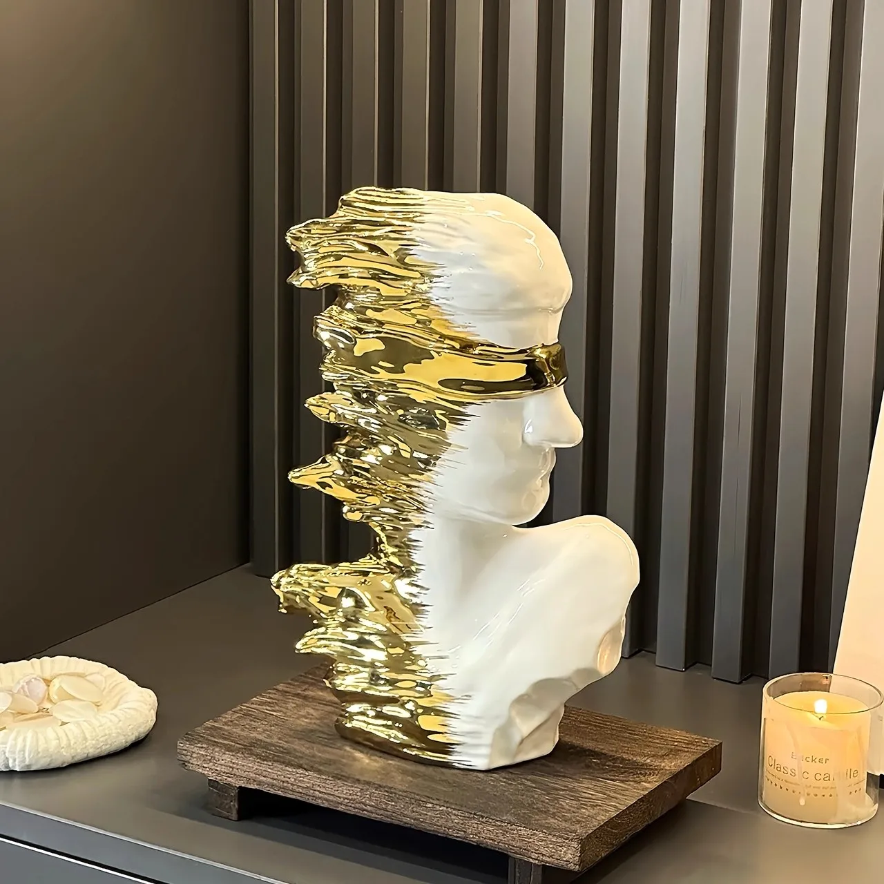 

Human body shaping art ceramic ornaments, living room light luxury TV cabinets, home wine cabinets, decorative ornaments