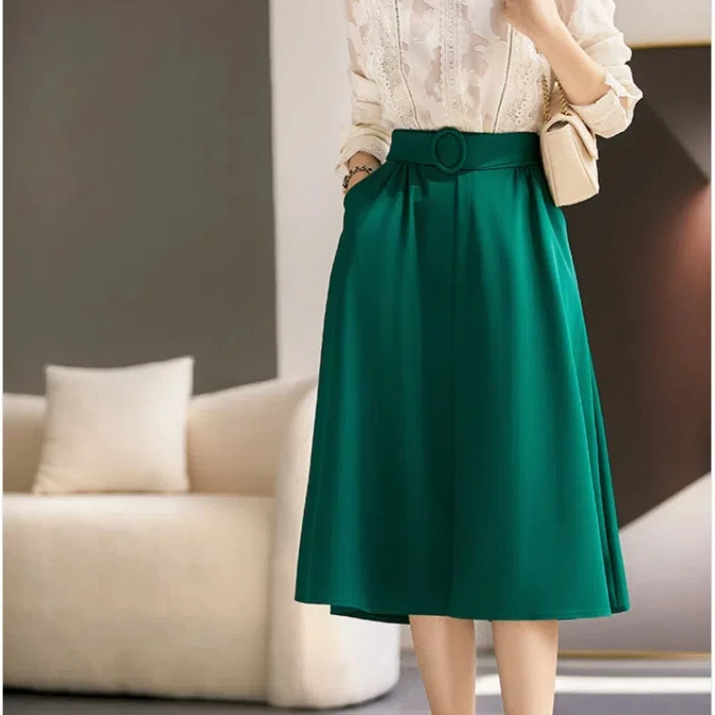 Stylish and elegant temperament all match high-waisted slimming over the knee skirt