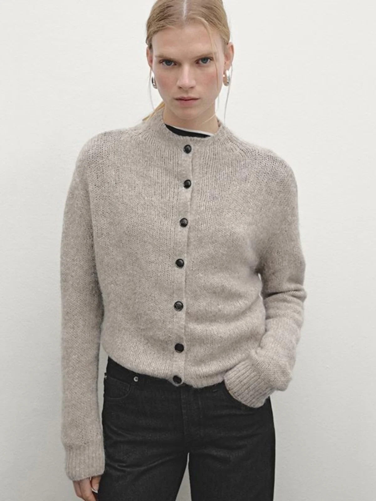 เสื้อสเวตเตอร์ไหมพรมผู้หญิง แขนยาว คอสูง แบบเปิดด้านหน้า สไตล์ลำลอง เหมาะสำหรับใส่ไปทำงาน รุ่นใหม่ล่าสุดสำหรับฤดูใบไม้ร่วงและฤดูหนาว...