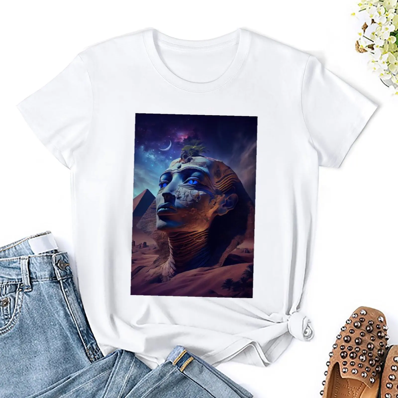 Egyptian Queen Staue For Sale Crewneck T-shirt Movement Tees Top Quality Casual Travel