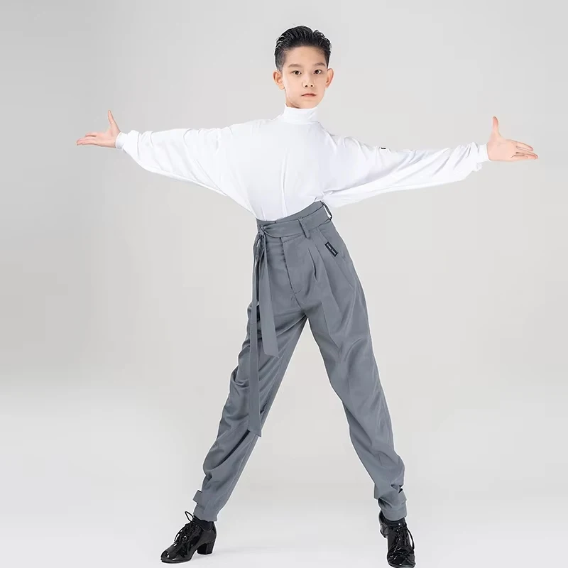 Jongens Latin Dane Prestatiekostuum Vleermuismouwen Tops Hoge taille broek Ballroom Tango Danskleding Kinderen Oefenkleding VDB7859
