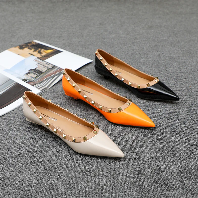 New Classic Women's Shoes Riveted Pointed Flat Shoes Office Pumps Low Top Single Shoes Spring/Summer Work Wedding Shoes Lady