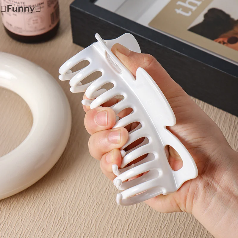 [面白い] ソフトシリコンヘアピン シャーククリップ ヘアピン ソフト衝突防止後頭部クリップ 落下防止 耐久性のあるバタフライキールクリップ