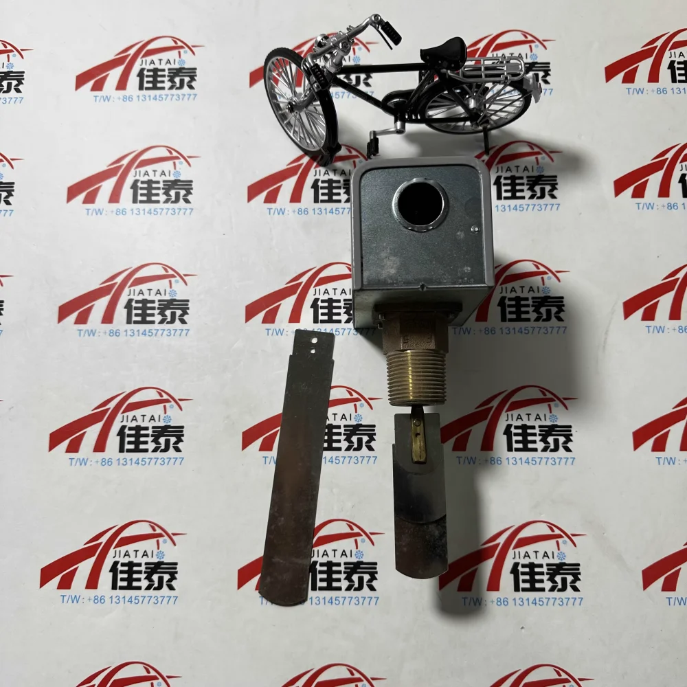 Johnson Johnson Pressostato differenziale flusso d'acqua per pipeline da 1 pollice Flussostato target F61KB-11C