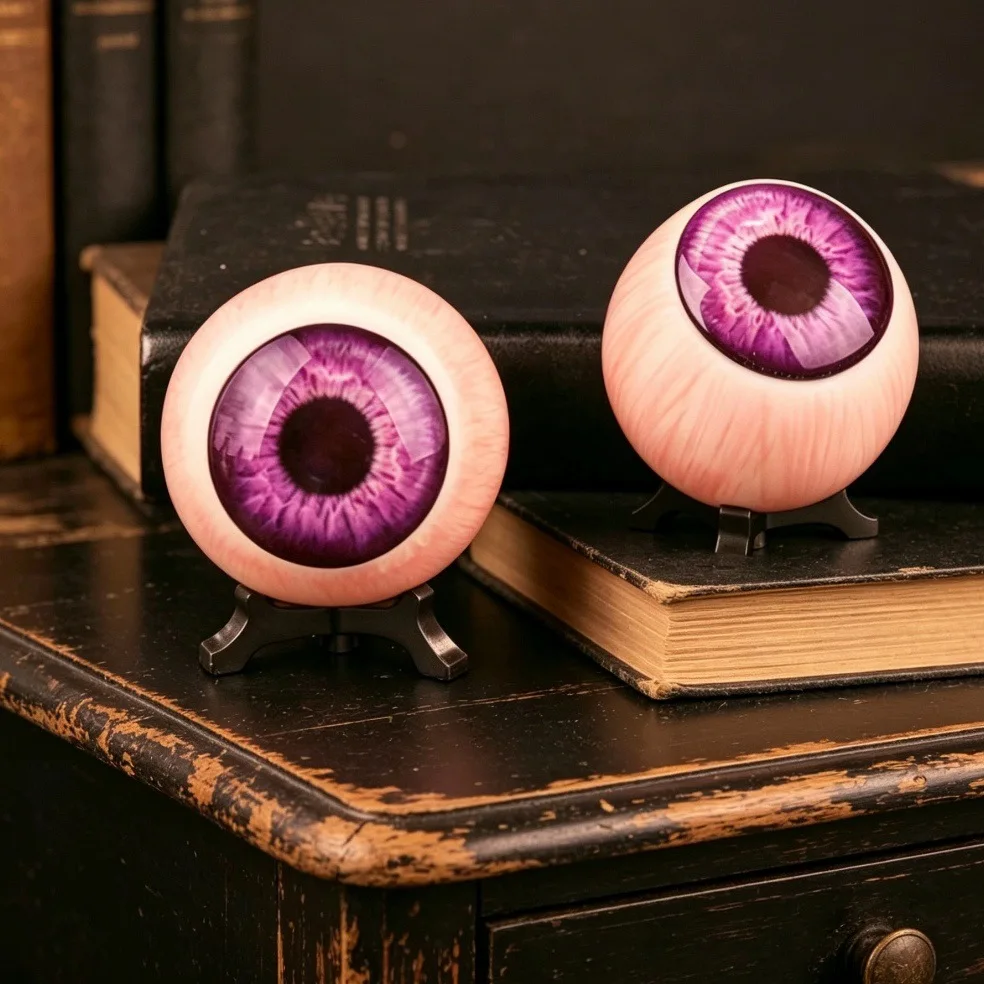 New Halloween Resin Simulation Eyeball Ornaments, Spooky Realistic Eye Props for Desktop Home Table Party Decoration
