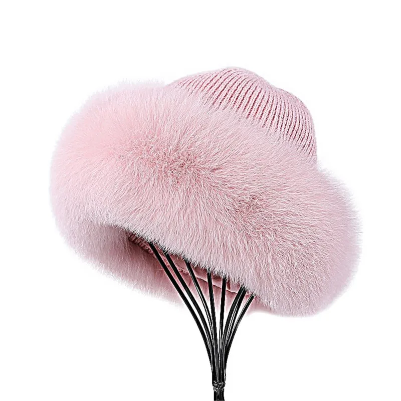 

A warm woolen hat for ladies fur woven basin with fringed fisherman's