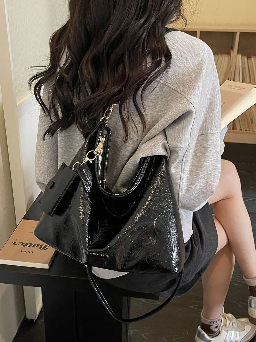 fashionable-casual-versatile-women's-pure-color-shoulder-crossbody-bag-daily-commuting-bag-simple-design-multifunctional-bag