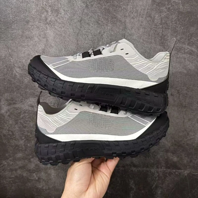 

2026 Best Selling Climbing Men Shoes Anti-Slip Men Shoes Mountain Unisex Walking Outdoor Shoes Wearable Sport Shoe For Mans