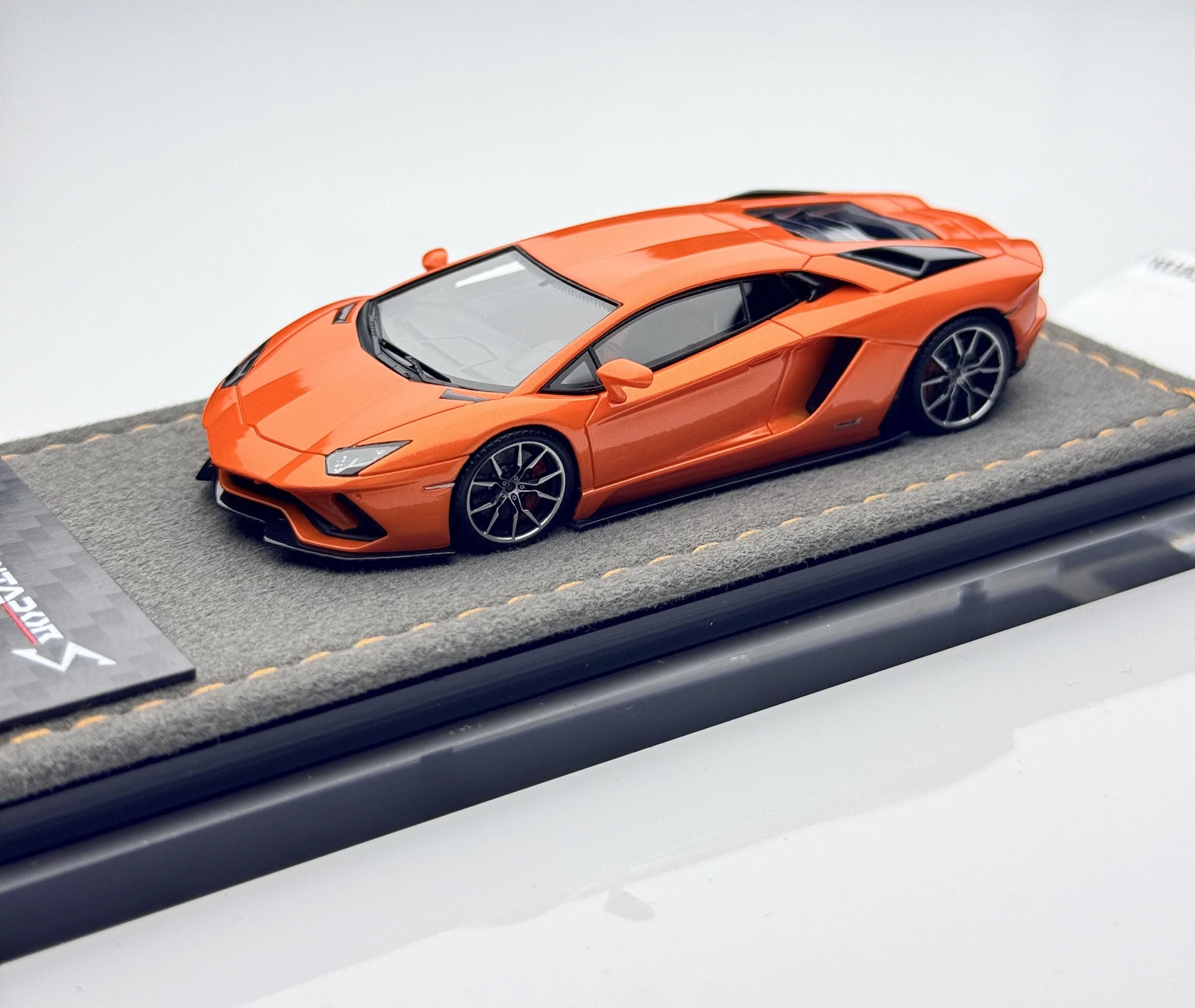

GW God Wealth 1:64 Aventador lp740 Orange Diecast Model Car Resin Limited edition