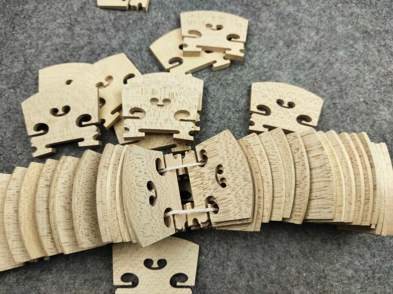 30pcs Legno di Acero Viola Ponte. Ponte per 15 "e 16" Viola Ogni Formato 15pcs