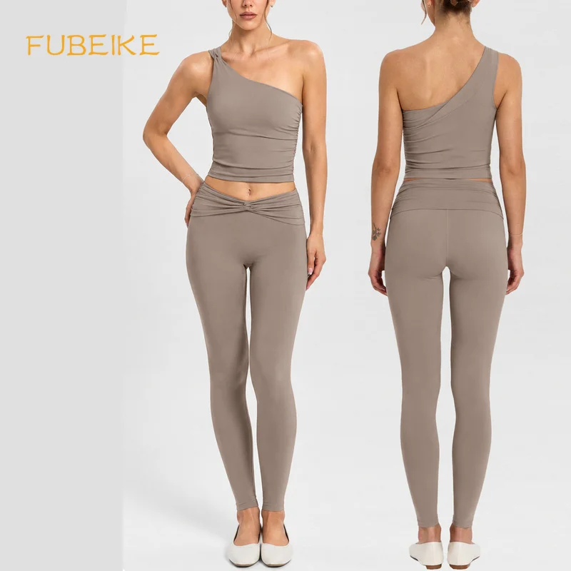 New Yoga Outfit For Women Nude Feel Sports Vest Scrunch Butt Leggings Two Piece Set Light Luxury Casual Versatile Fitness Wear