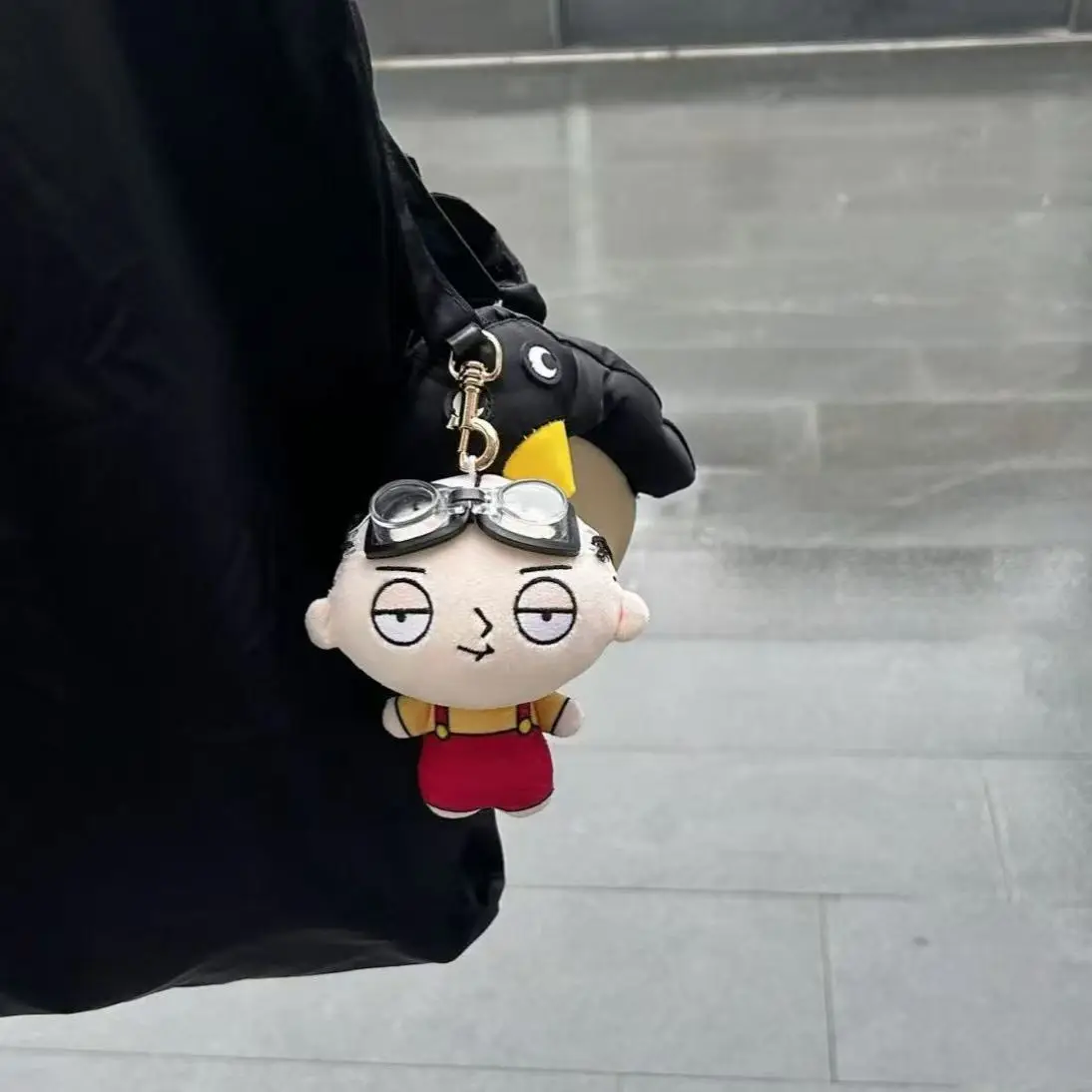 Gefüllte 10 cm große Peter Griffin Familienknödel-Plüschpuppe, Schlüsselanhänger, Cartoon-Druck, süßes Spielzeug, Geschenk für Freunde oder Kinder