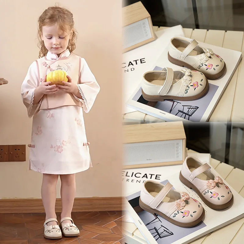 

Маленькие кожаные туфли для девочек, обувь Hanfu, весенне-осенние модели на четыре сезона, милая детская обувь принцессы в китайском стиле с вышивкой
